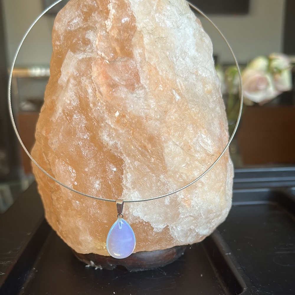 Elegant Silver and opal Pendant Necklace